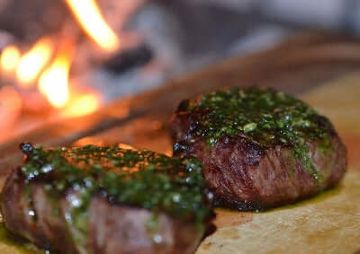 wagyu-tenderloin-cooked-chimichurri-top